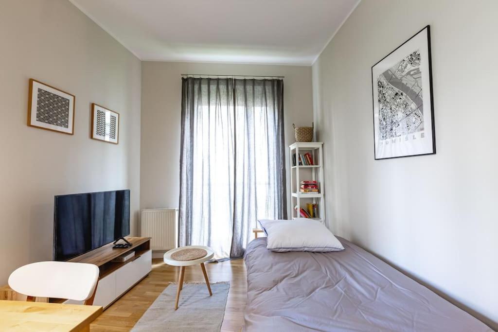 Bright And Cozy Apartment Near Park, With A Huge Terrace. Варшава Экстерьер фото