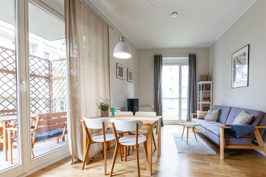 Bright And Cozy Apartment Near Park, With A Huge Terrace. Варшава Экстерьер фото